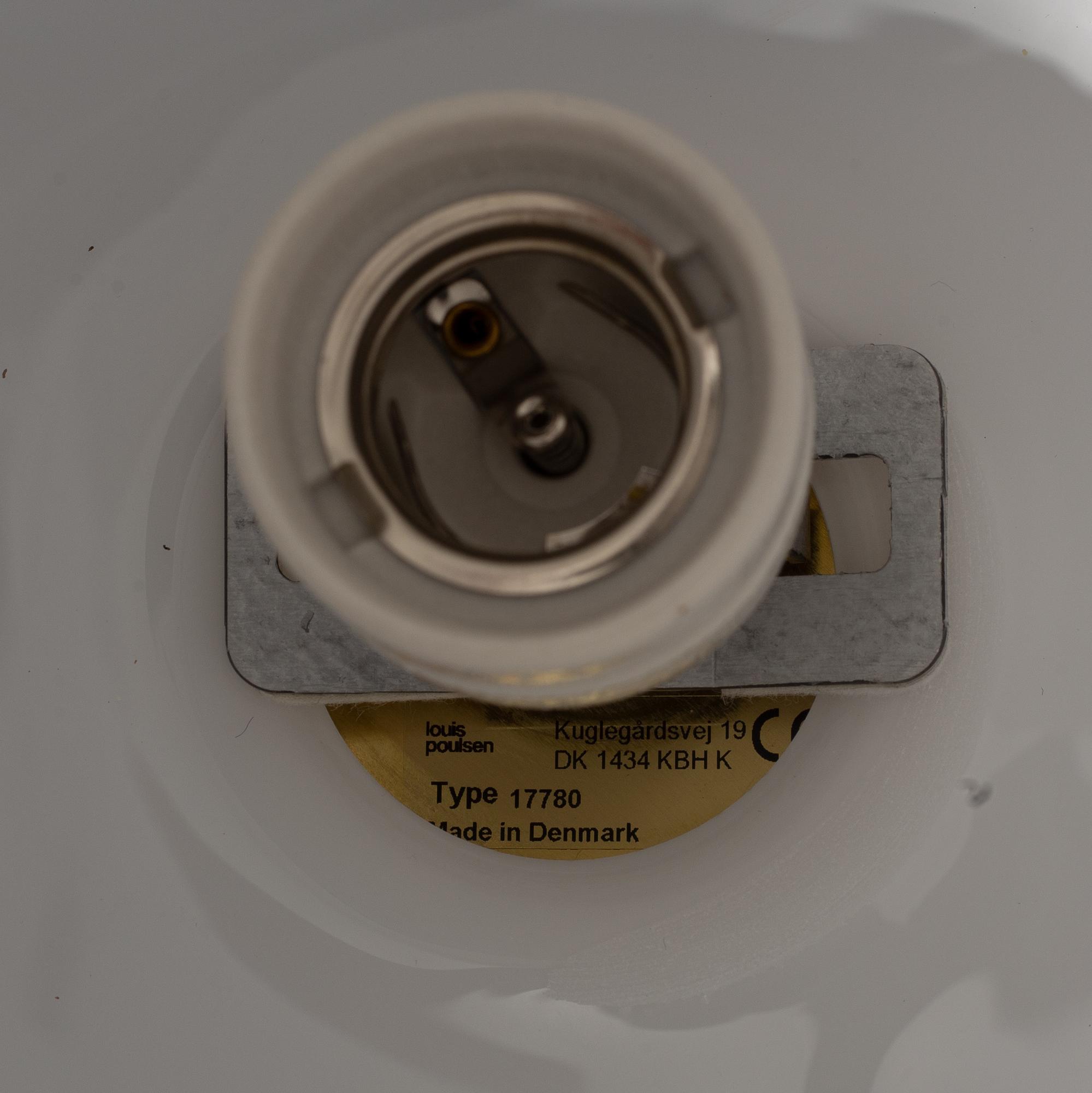 Wilhelm Lauritzen, taklampa "VL45 Radiohus Pendant" för Louis Poulsen.