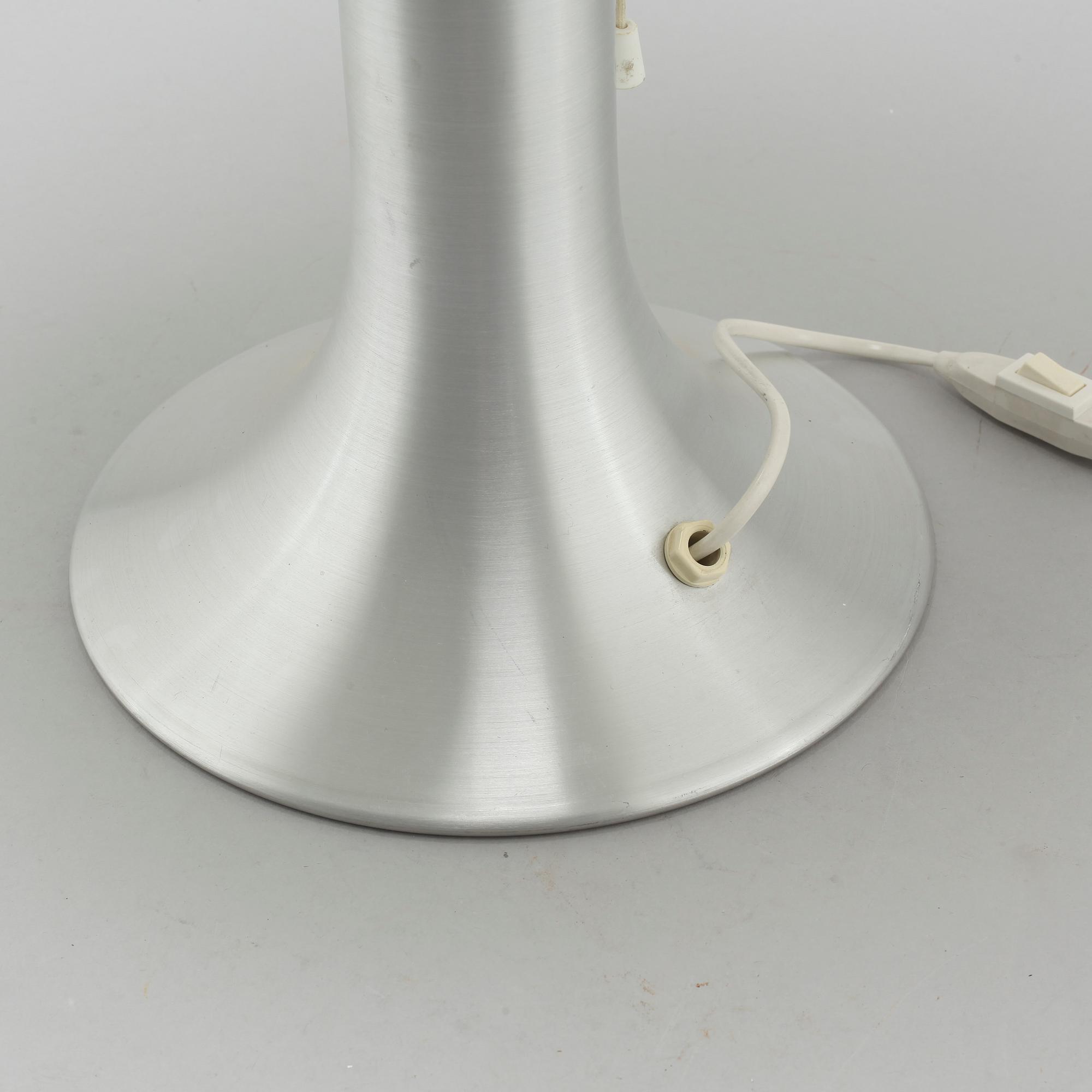 A "BN-25" table lamp, designed by Hans-Agne Jakobsson for AB Hans-Agne Jakobsson in Markaryd, 20th century.