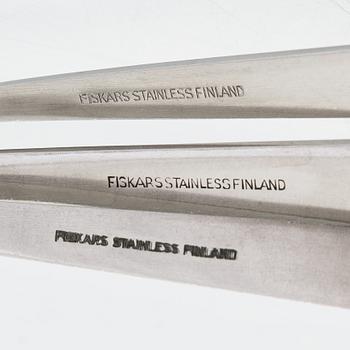 Beretl Gardberg, cutlery 56 pcs, and a lidded bowl, stainless steel, Sorsakoski, Fiskars, latter half the 20th century.