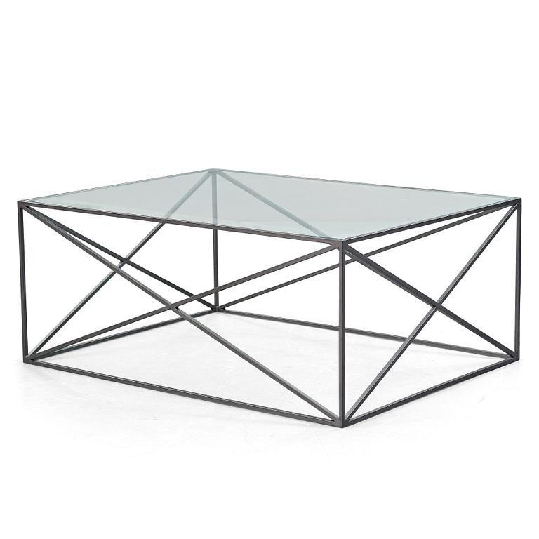 A table by Per Öberg Architects, from the end of the 20th century.