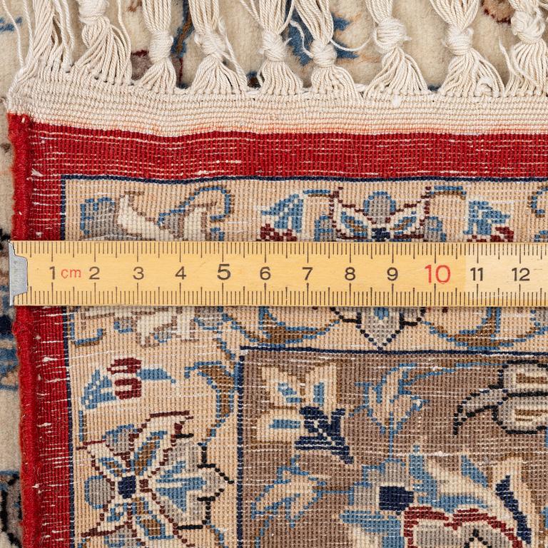 A semi antique Nain Tuteshk rug, Central Persia, c. 190 x 108 cm.