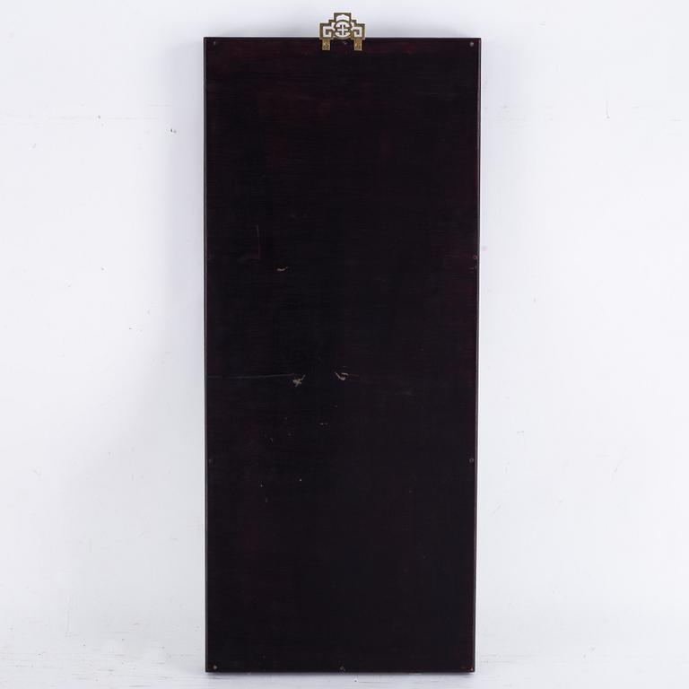 Spegel, lackerat trä. Kina, 1900-tal.