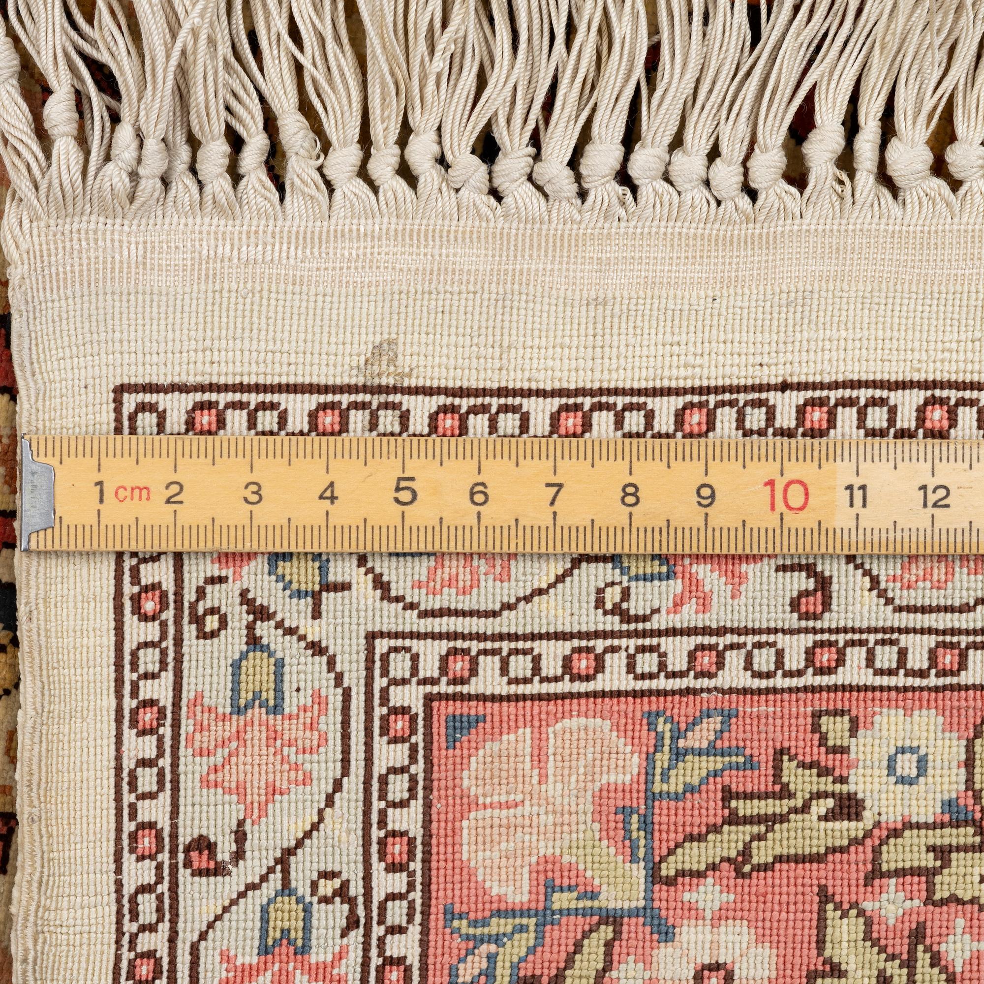 Matta, Hereke, silk, ca 148 x 105 cm.