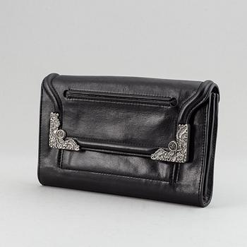 Alexander McQueen, clutch.