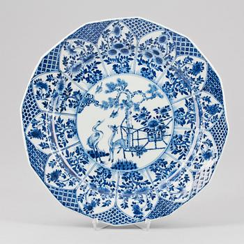 FAT, porslin. Sen Qing dynasti, 1800-tal.
