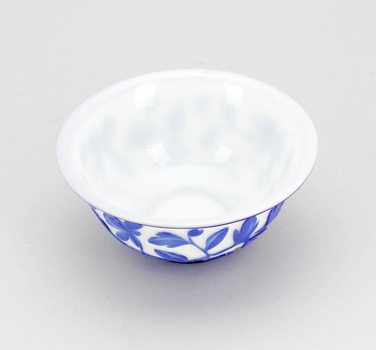 SKÅL, pekingglas, Kina. 1900-tal.