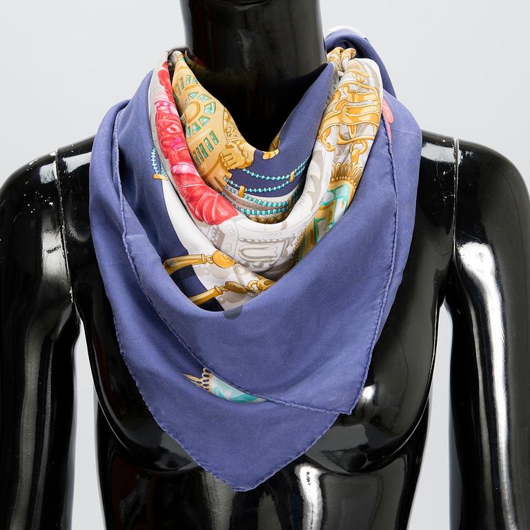 HERMÈS, SIDENSCARFAR, 2 st.