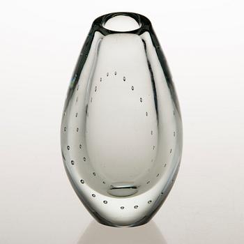 GUNNEL NYMAN, A 'String of Pearls' glass vase, signed G. Nyman, Nuutajärvi Notsjö -57.