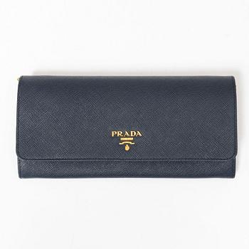 Prada, wallet on chain, 2016.