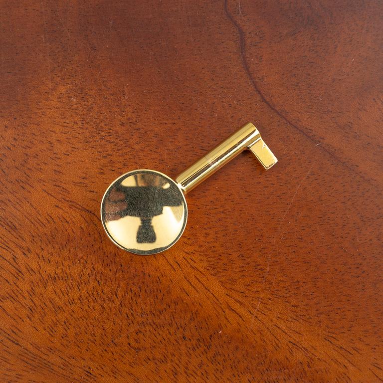 Josef Frank, sideboard, model B821, Svenskt Tenn, post 1985.