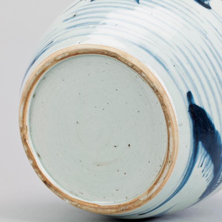 BOJAN, porslin. Qing dynastin, 1800-tal.