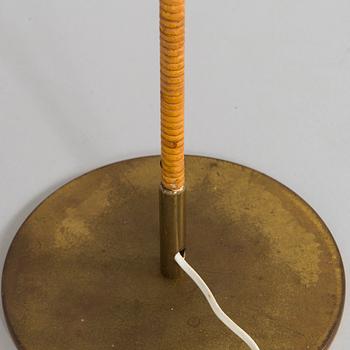 Paavo Tynell, golvlampa, modell 9602 för Taito 1900-talets mitt.