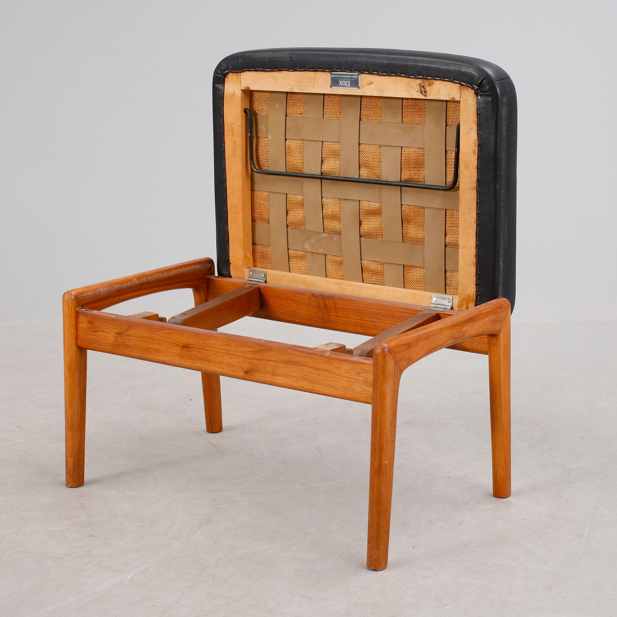 FOTPALL, etikettmärkt Dux, 1950/60-tal.