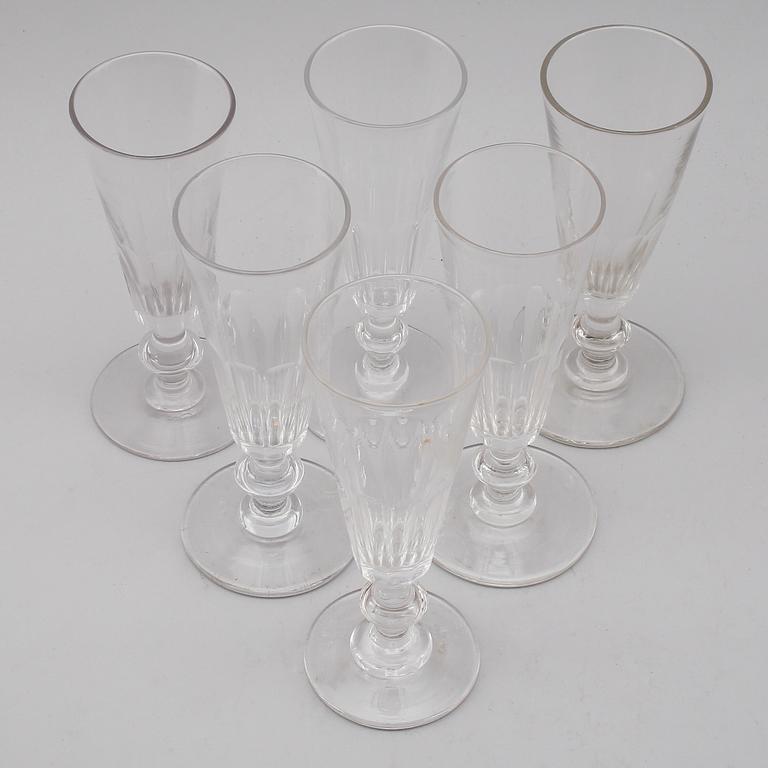 CHAMPAGNESTRUTAR, 6 st, glas, 1800-talets andra hälft.