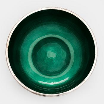 A. Tillander, skål, sterlingsilver och emalj. Helsingfors 2005.