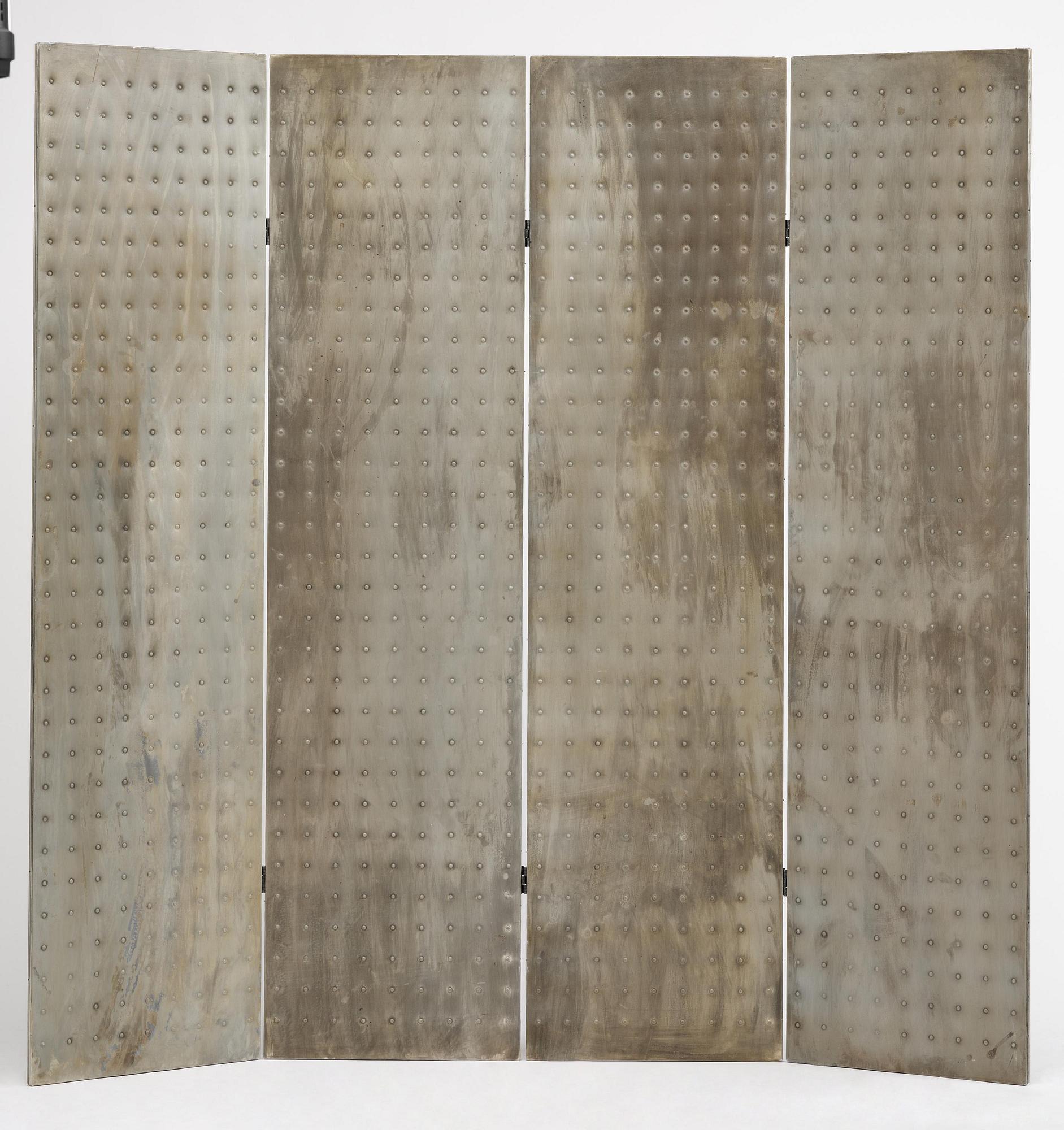 Mats Theselius, a "Rörligt objekt" room divider, Källemo, Värnamo post 1989.