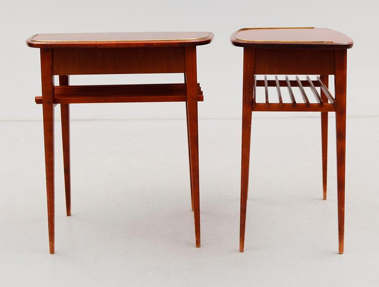SÄNGBORD, 1 par, 1900-talets mitt.