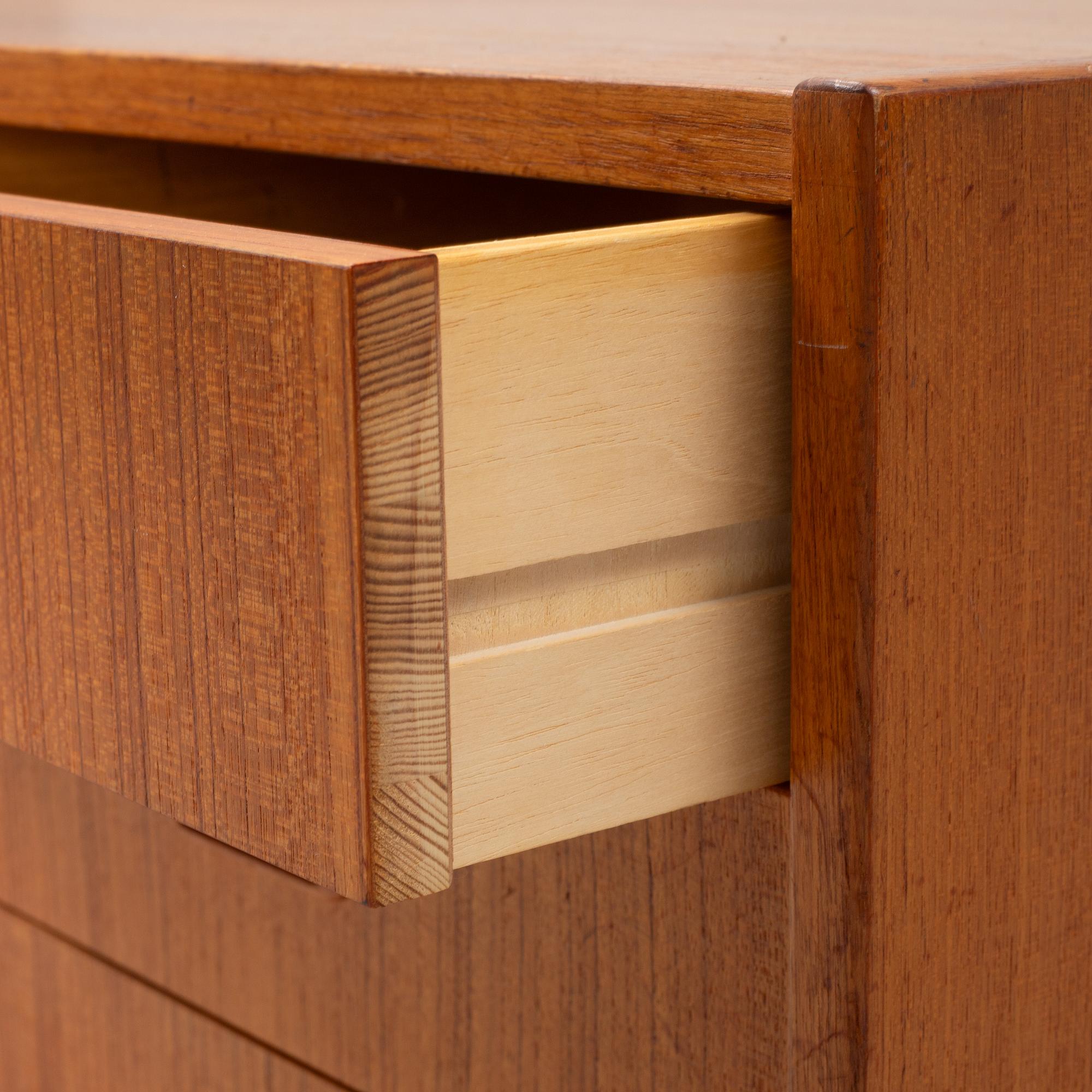 A teak veneered sideboard, 1950's/60's.