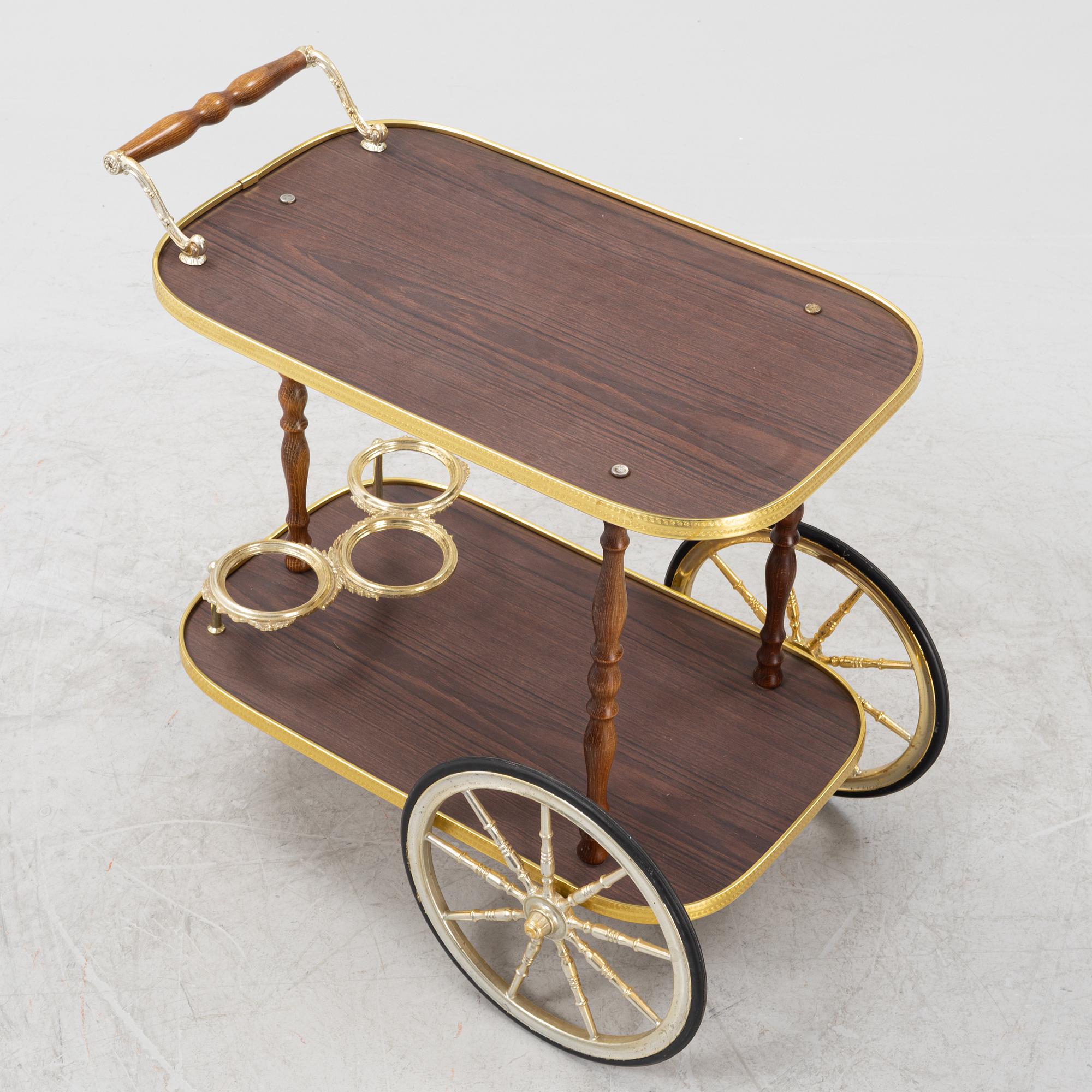 A drinks trolley, second half of the 20th Century.