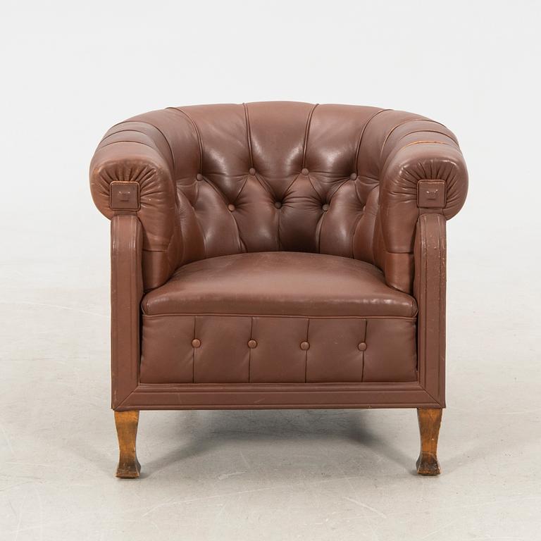 Club armchair, first half of the 20th century.