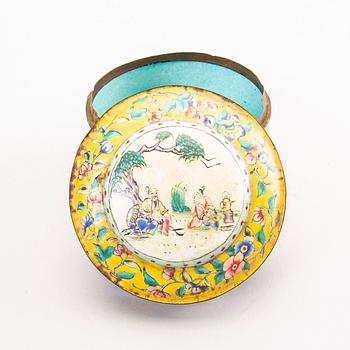 Skål samt ask med lock Kina 1800-tal cloisonné-arbete.