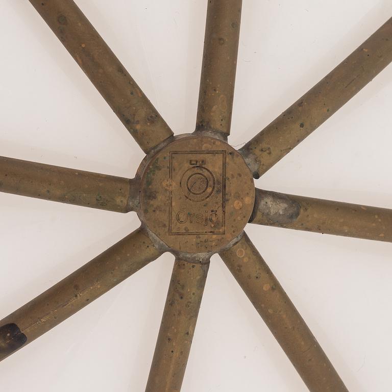 An 'Åbo' ceiling lamp, Örsjö belysning, 21st century.