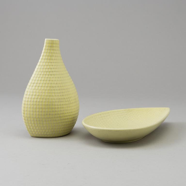 A 1950xs "Reptil" dish and a vase in stoneware, model 263 and 261, designed by Stig Lindberg for Gustavsberg Studio.