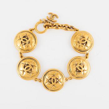 Chanel, a gold tone bracelet, 1990-1992.