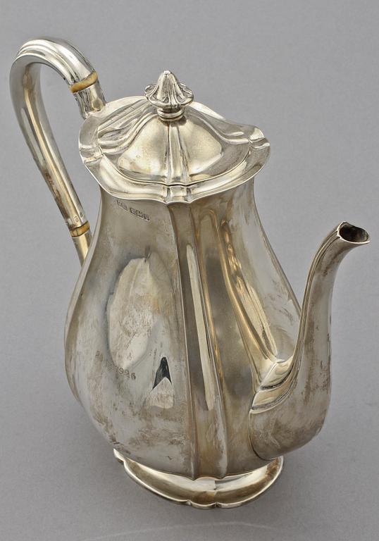 KAFFESERVIS, 3 delar, silver, Atkin Brothers, Sheffield, England, 1900-talets första kvartal. Vikt 1 080 g.