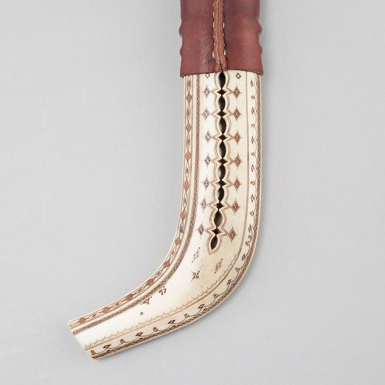 A knife, possibly by Sven Isaksson, 20th century.