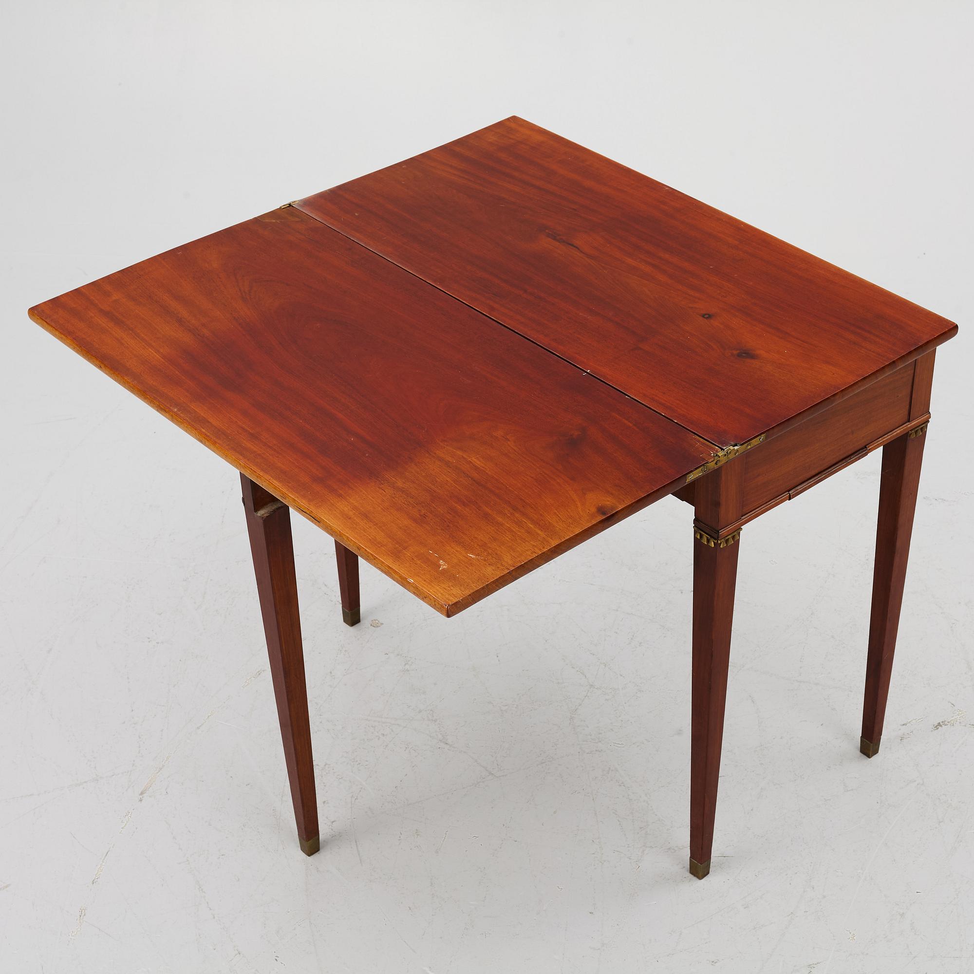 Spelbord, sengustavianskt, omkring år 1800.