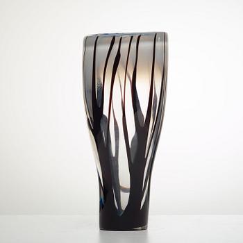 A Vicke Lindstrand glass vase, Kosta, Sweden 1950's.