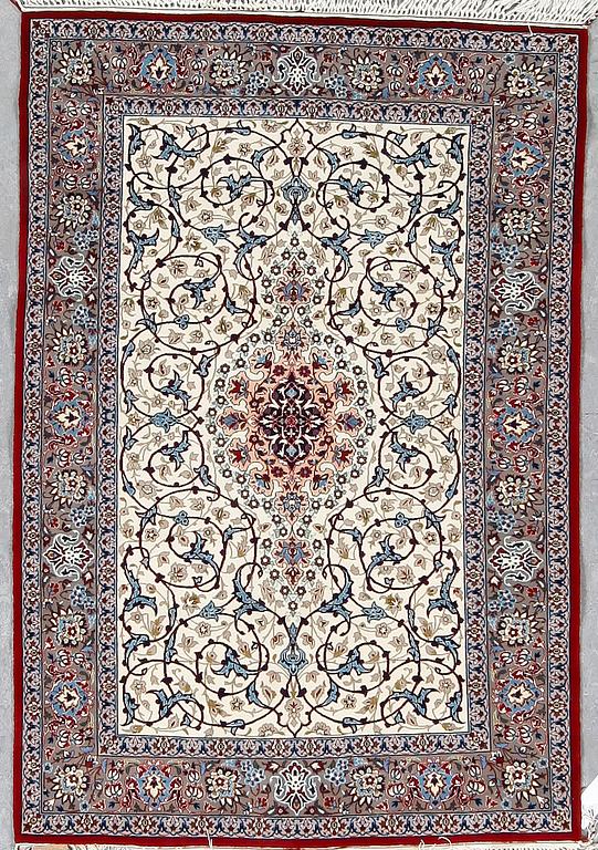 MATTA, Isfahan, ca 150x103 cm.