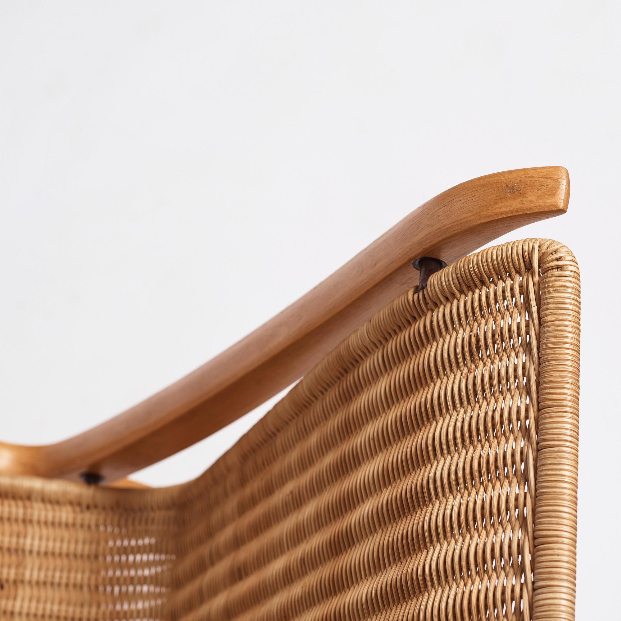 Peter Hvidt & Orla Mølgaard Nielsen, a pair of "X-chair" easy chairs, model "6103", Fritz Hansen, Denmark 1968.