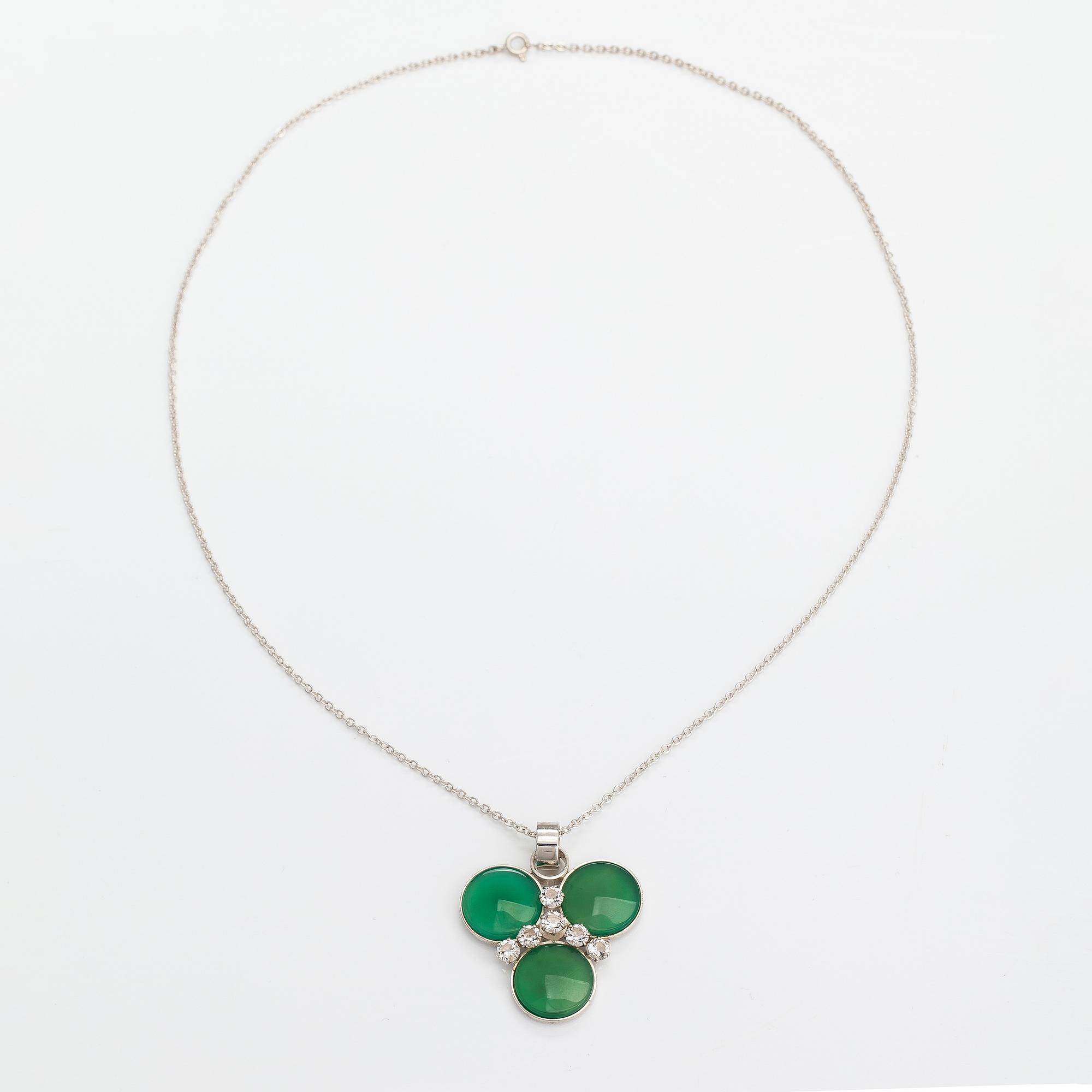 Elis Kauppi, A sterling silver necklace "Tunturipuro" with chalcedonies and rock crystals. Kupittaan kulta, Turku.