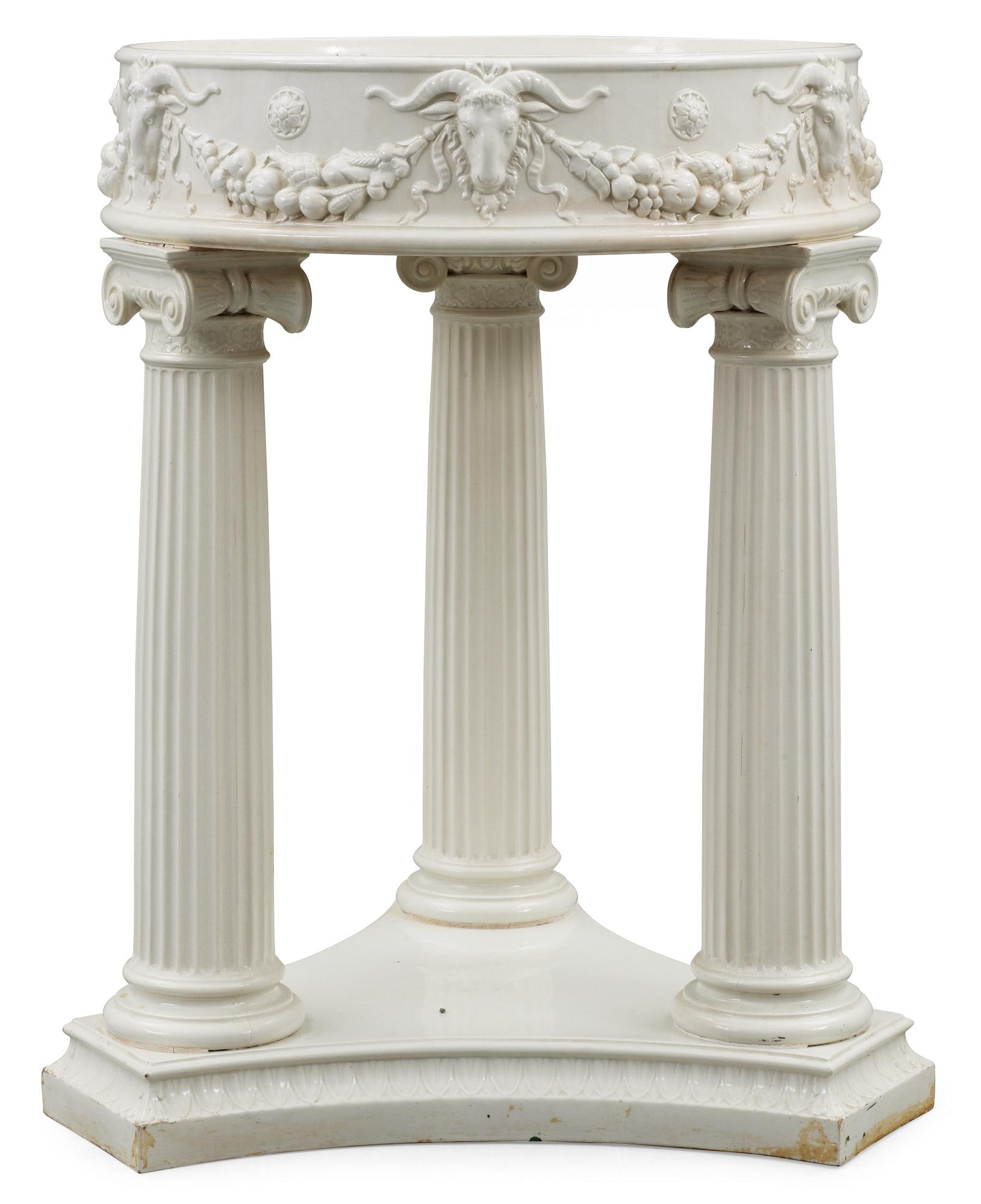 A Gunnar Wennerberg creamware jardinjere, Gustavsberg ca 1914.