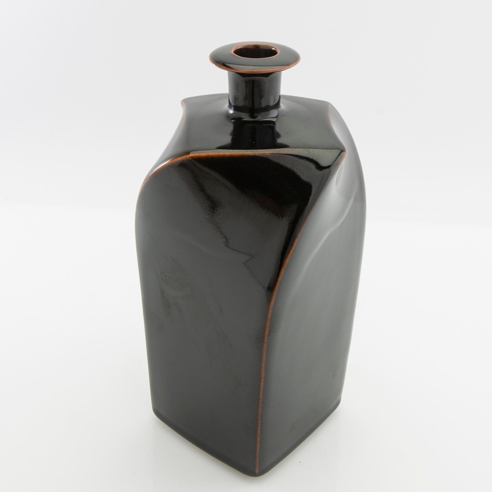 Gösta Grähs, a stoneware bottle, Rörstrand, Sweden.
