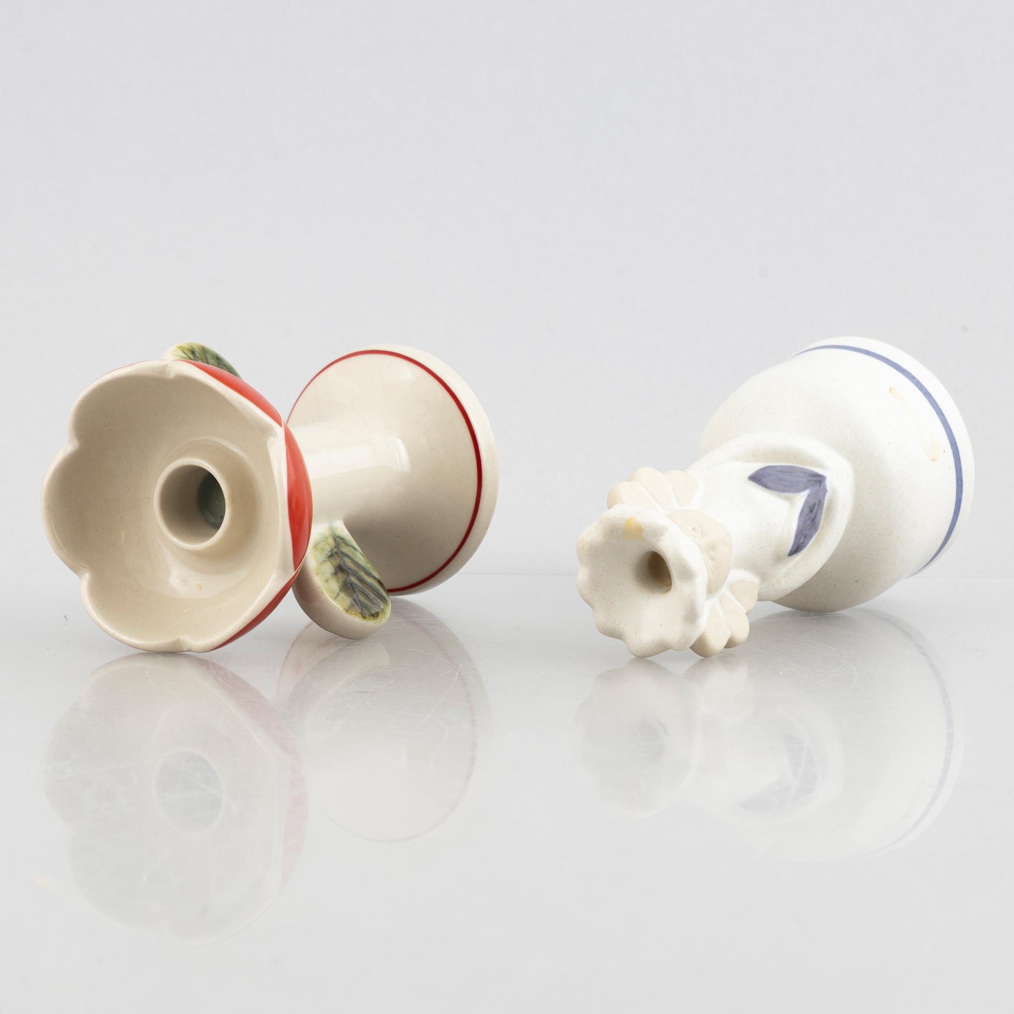 Lisa Larson, ljusstakar, 6 st, ljuslykta samt salt- och pepparströare, stengods och majolika, bl.a. Höganäs.