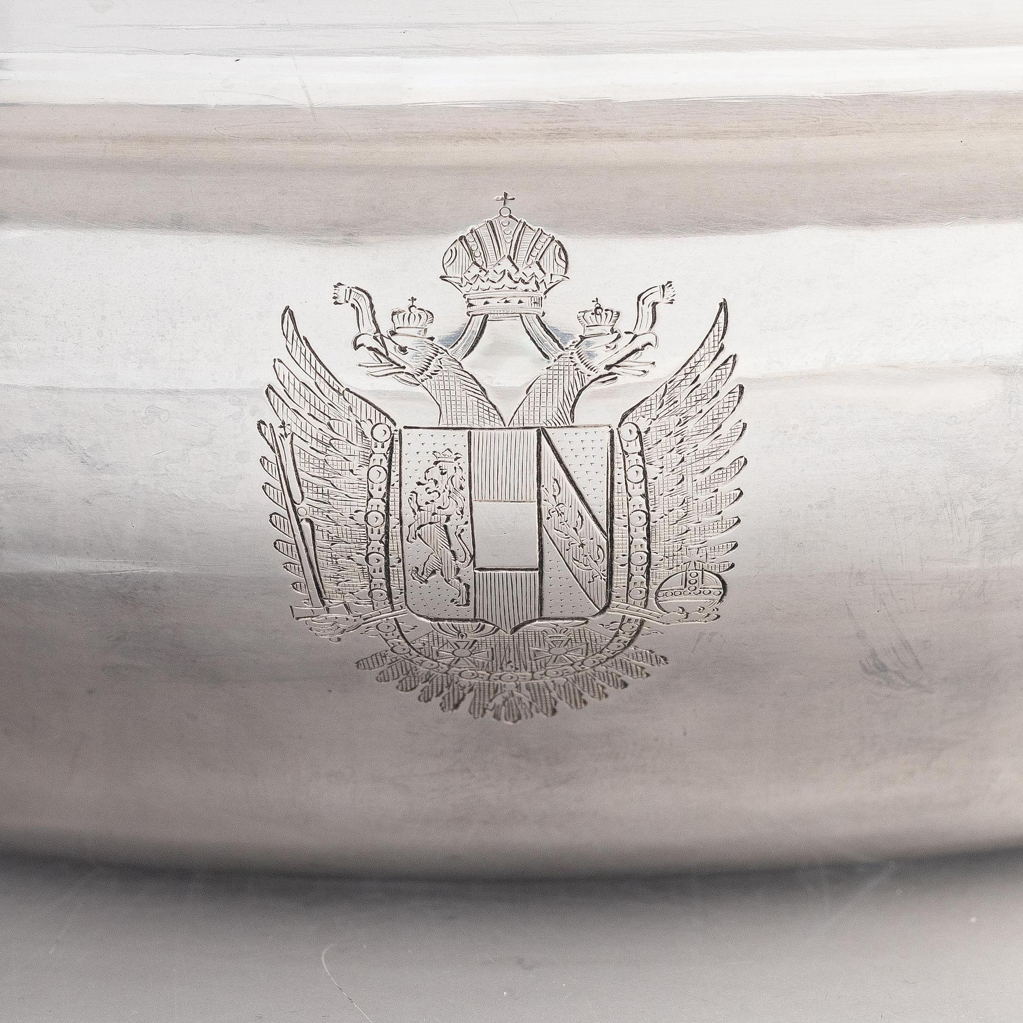A French silver dish with lid, mark of Maison Odiot, Paris, France, second half of the 19th century.