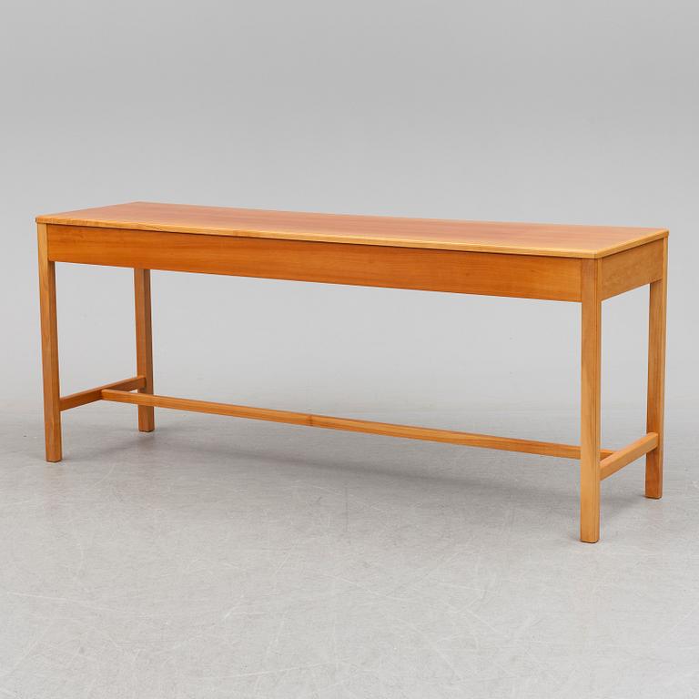 JOSEF FRANK, sideboard, modell 821, Svenskt Tenn, 1900/2000-tal.