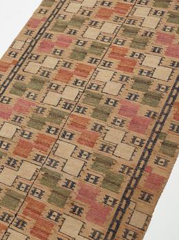 Märta Måås-Fjetterström, Vävnad, "Lövendal", inplock på linnebotten, ca 145,5-147 x 70-71,5 cm, signerad MMF.