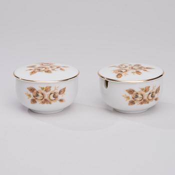 SERVIS, ca 66 delar, "Sone" porslin, Japan 1900-tal.