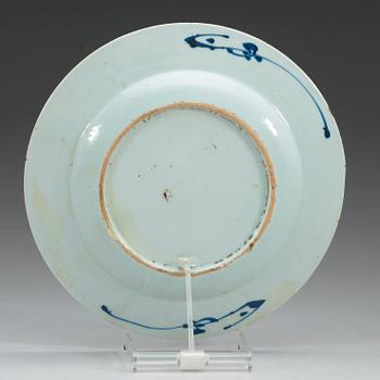 An early Kakiemon floral plate, Qing dynasty, Kangxi (1662-1722).