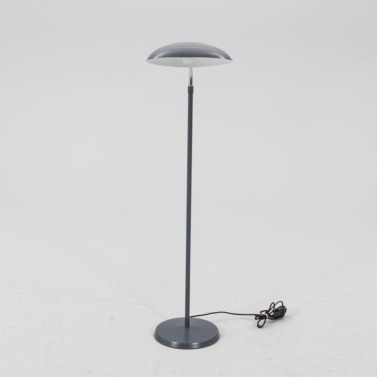 Greta Magnusson Grossman, floor lamp "Cobra" Gubi.