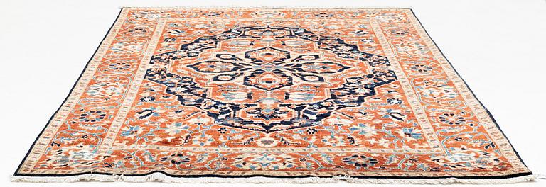 Carpet, oriental, ca 240 x 165 cm.