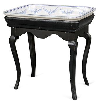 810. A Swedish Marieberg Rococo faience tea table.