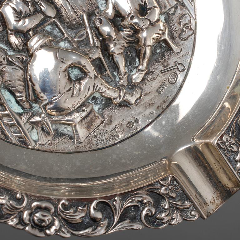 PARTI SILVER, 4 delar, mestadels svenska importstämplar, omkring 1900-talets mitt, vikt exkl del med nysilver 304 g.