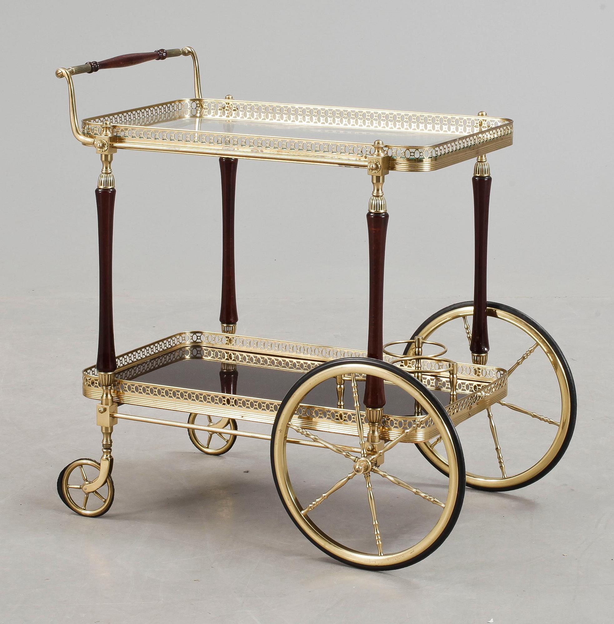 SERVERINGSVAGN, 1900-talets andra hälft.