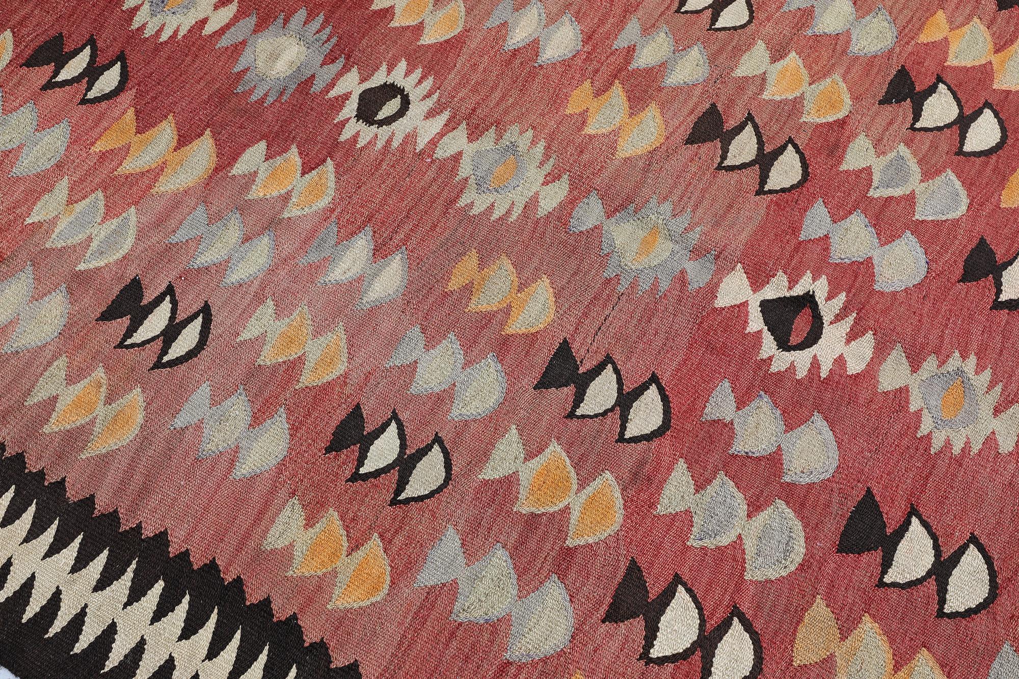 A rug, Persian Nomad Kelim, approx. 280 x 165 cm.