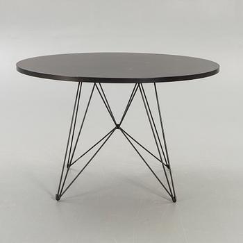 Andreis & Hiroko van Onck, table, "Tavolo Xz3" for Magis.